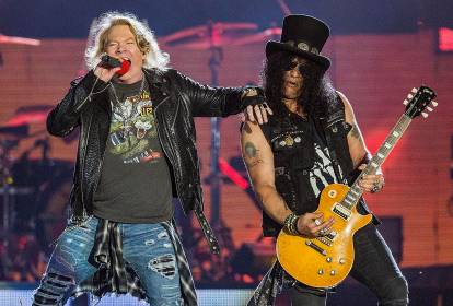 Axl Rose e Slash ao vivo